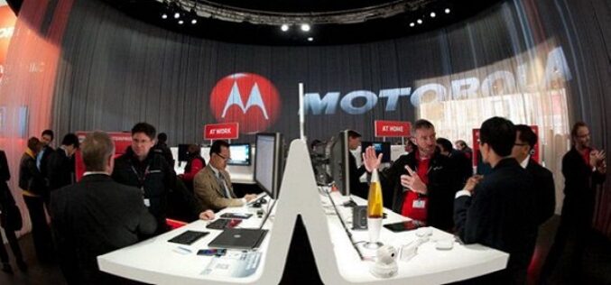 Motorola inaugura stands propios en centros comerciales
