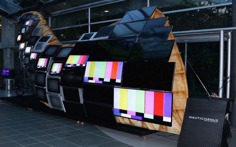 Samsung elaboró en Bogotá una escultura interactiva hecha con televisores