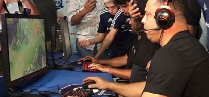 Legendario jugador de fútbol Ronaldo Nazario y campeón mundial de póker Andre Akkari se unen a la comunidad de eSports