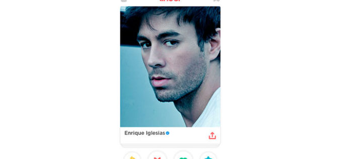 ¡Todo el mundo está en Tinder, hasta Enrique Iglesias!