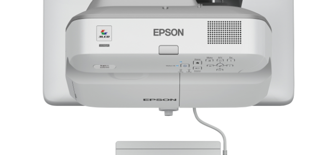 Epson revoluciona la enseñanza educativa con proyectores interactivos