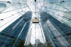Apple planea irse de China