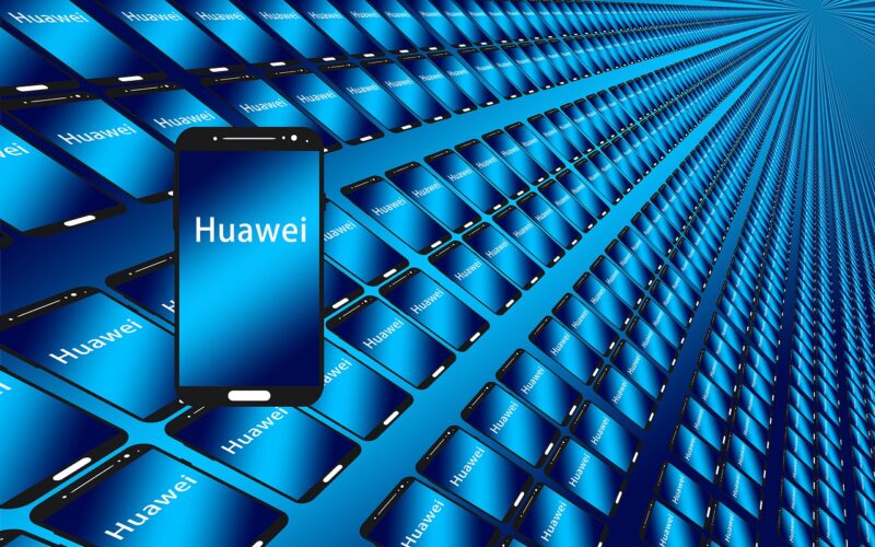 Facebook está evitando que Huawei de preinstalar sus apps