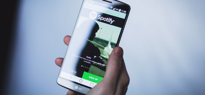 Spotify pone fin a su programa de carga de música para artistas