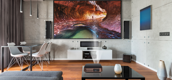 ViewSonic presenta productos de visualización que incluyen monitores de gaming ELITE, así como proyectores portátiles y 4K