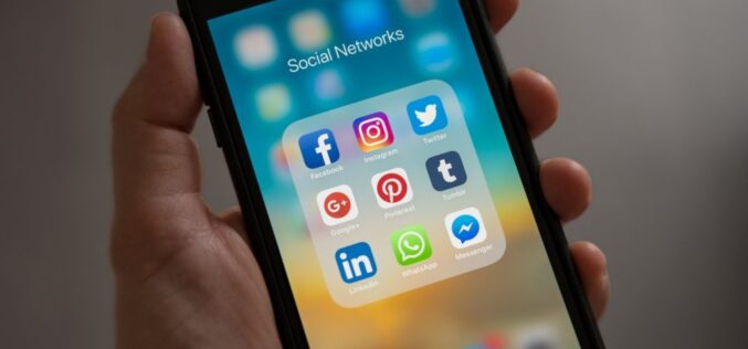 Encuesta: WOM confirma la tendencia de uso de redes sociales como principal canal para informarse en cuarentena