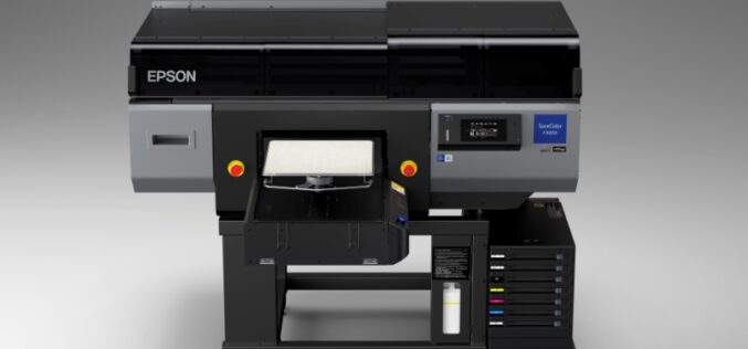 Epson debuta con la primera impresora industrial directa en la prenda
