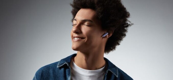 Tres imprescindibles en tus auriculares para cuidar tu salud auditiva