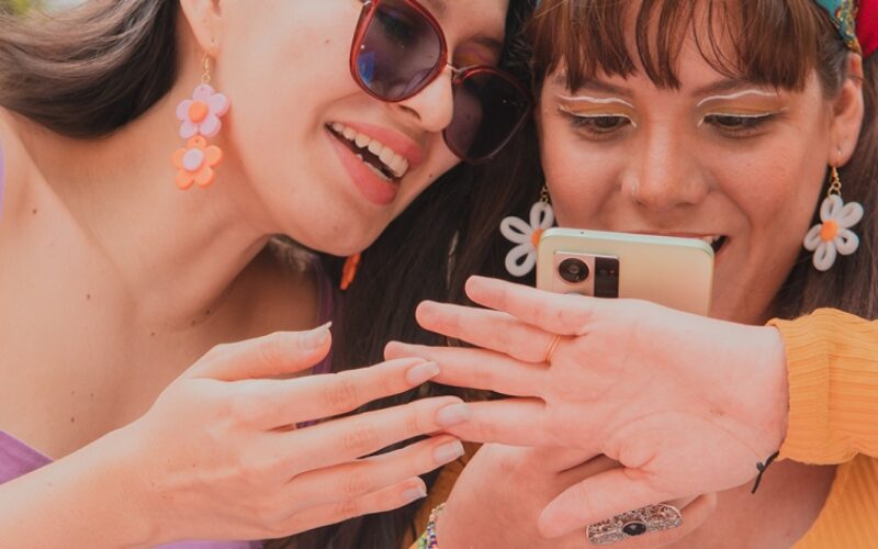 Tres lentes que harán únicas tus fotos desde un móvil