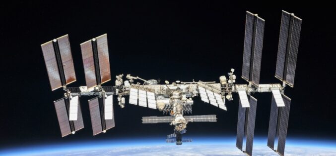 La computadora HPE Spaceborne-2 regresa a la Estación Espacial Internacional