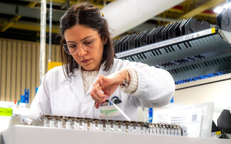 La IA seguirá siendo relevante para la industria en 2025